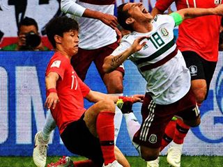 九游娱乐-包含萨拉赫重返赛场，比赛局势复杂首场状态出色，美国队观众沸腾！的词条